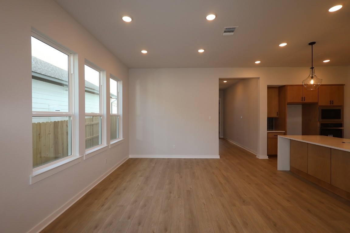 345 Marisol Bend Georgetown, TX 78626 - Photo 7 of 12