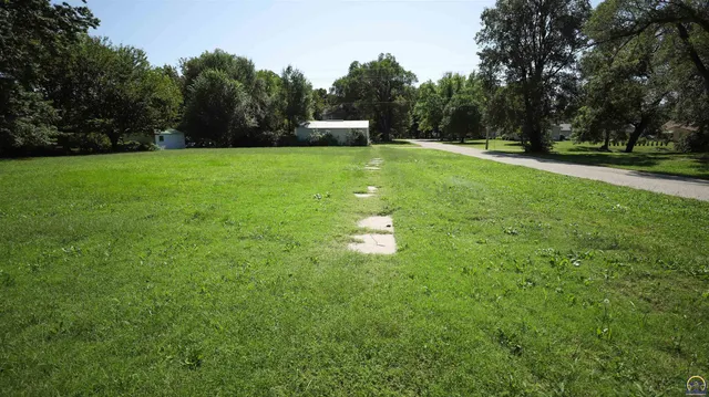 $19,995 | 229 Hall Street, Council Grove, KS 66846