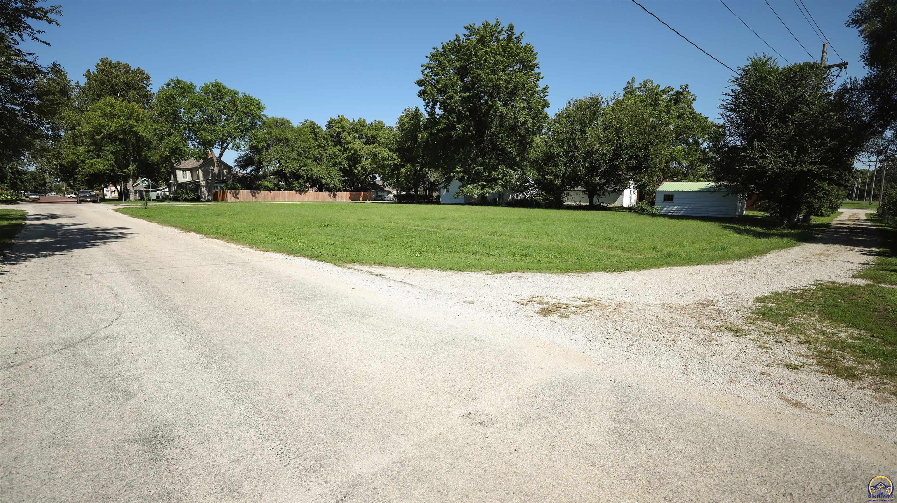 229 Hall Street Council Grove, KS 66846 - Photo 22 of 25