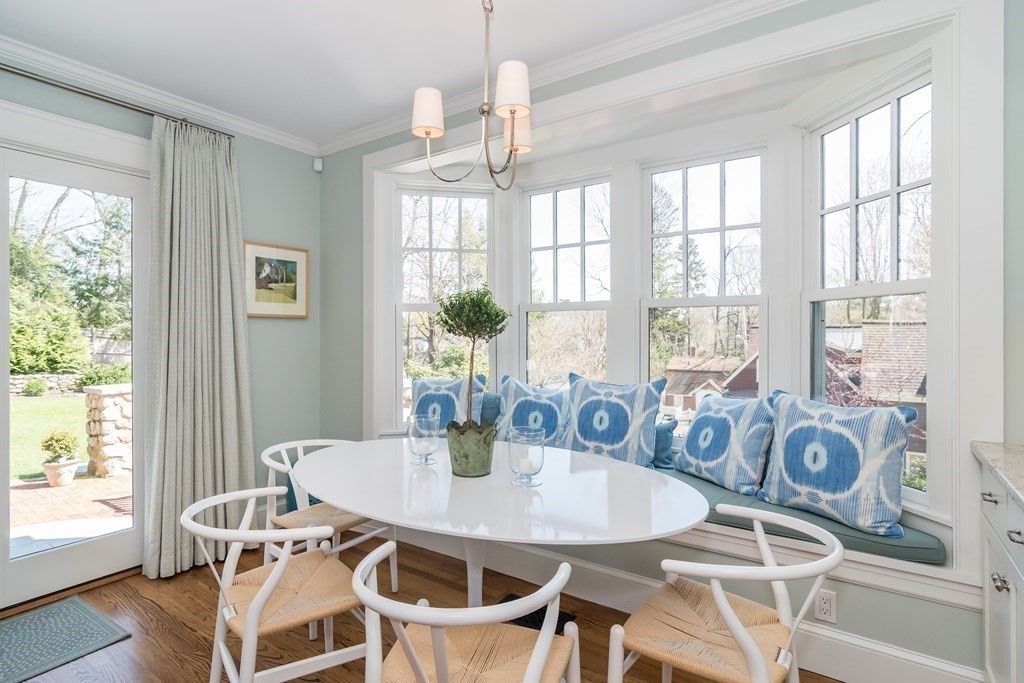 23 Chestnut Street Wellesley, MA 02481 - Photo 5 of 23