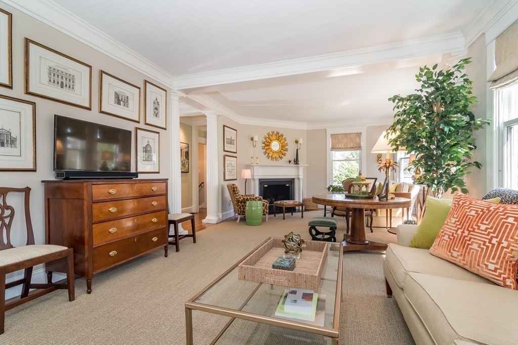 23 Chestnut Street Wellesley, MA 02481 - Photo 8 of 23
