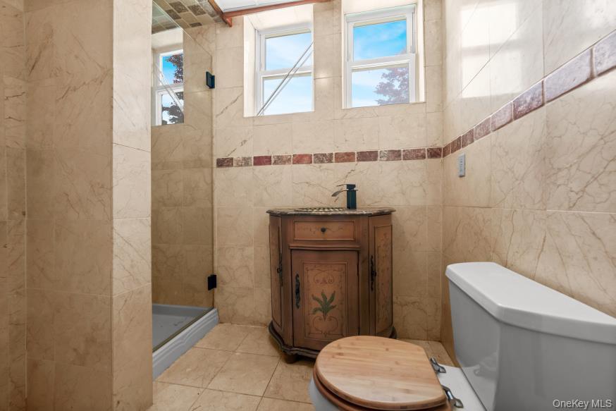 130-09 227th Street Queens, NY 11413 - Photo 12 of 16