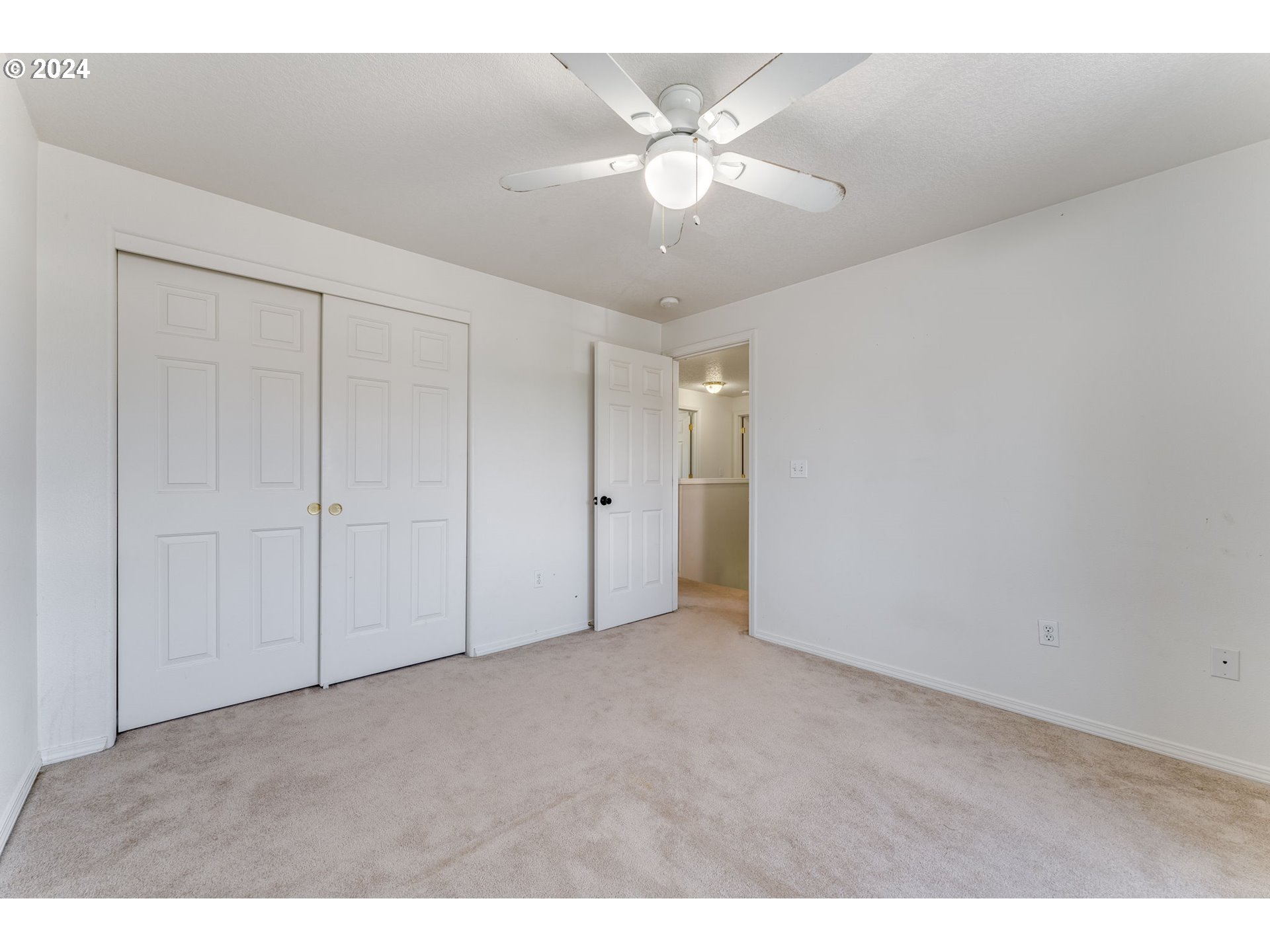 805 Raven Drive Ridgefield, WA 98642 - Photo 25 of 35 a view of an empty room