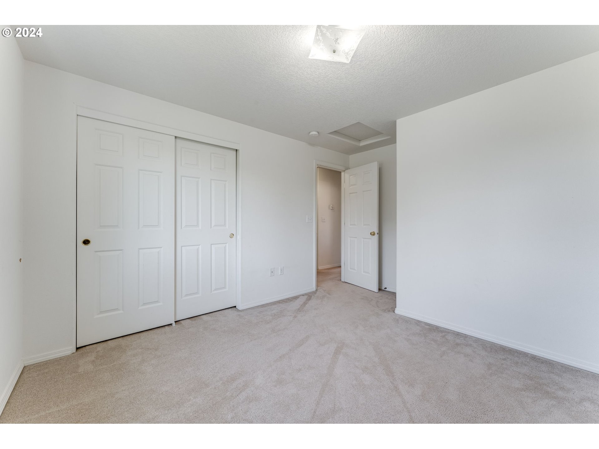 805 Raven Drive Ridgefield, WA 98642 - Photo 28 of 35 a view of an empty room