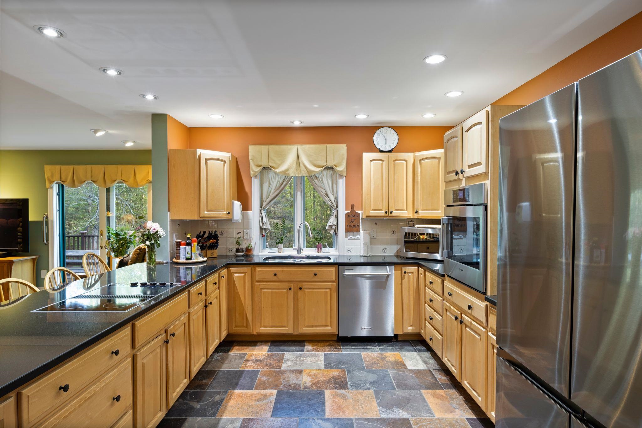 356 Brixham Road Eliot, ME 03903 - Photo 3 of 31