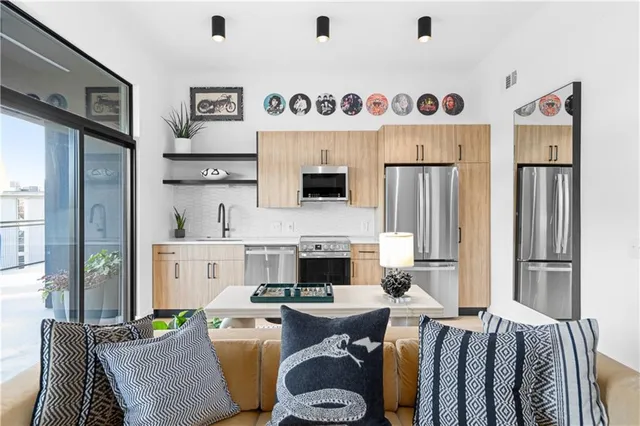 $384,000 | 567 Ponce De Leon Avenue Northeast, Unit 317, Atlanta, GA 30308