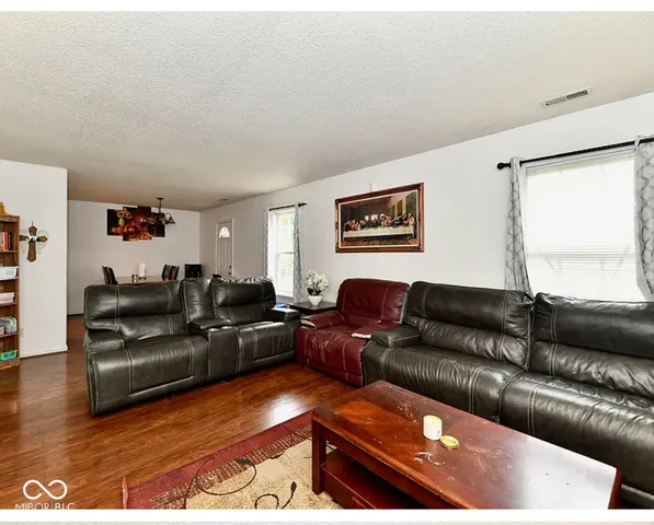 $1,600 | 5302 Cliff Ridge Drive, Indianapolis, IN 46217