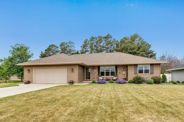 $399,900 | 3801 Scotchman Circle, Green Bay, WI 54311