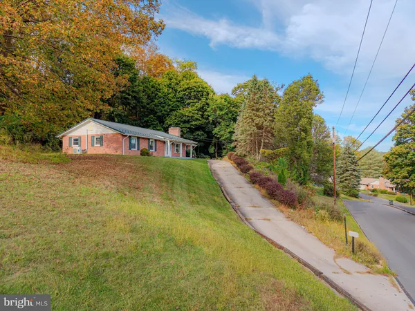 a view of an swimming pool with an outdoor space