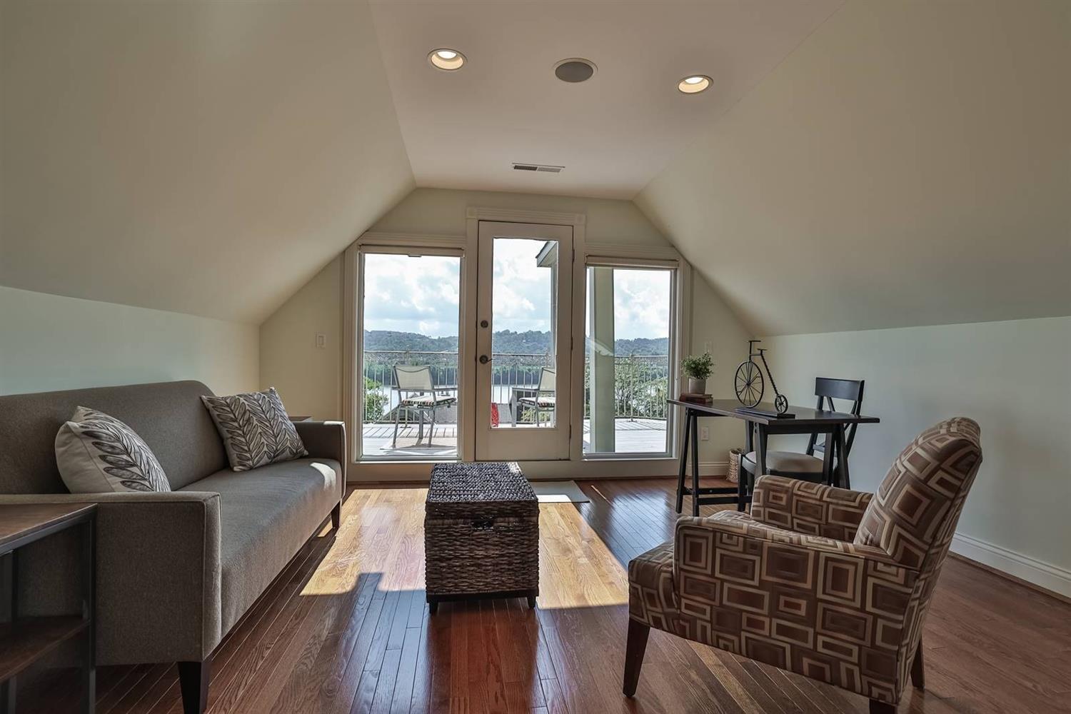 2162 Riverside Drive Cincinnati, OH 45202 - Photo 39 of 49 Gallery Image 39