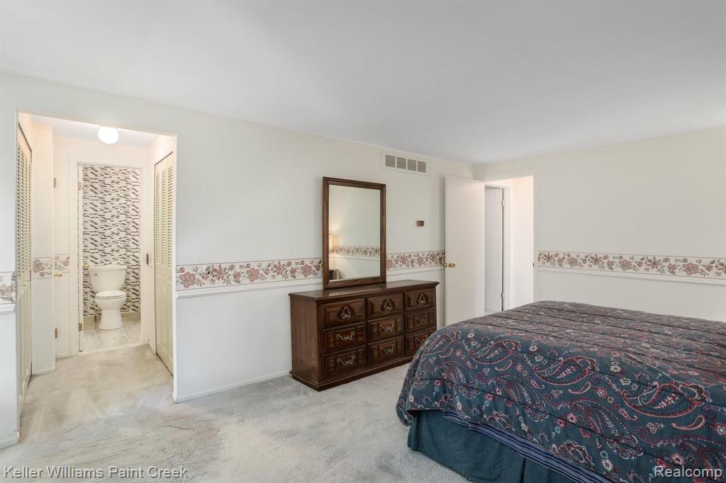 354 Willow Grove Lane Rochester Hills, MI 48307 - Photo 14 of 21