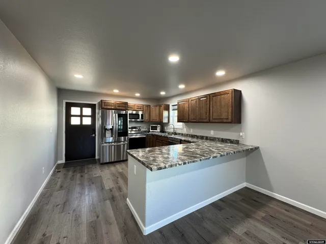 $329,900 | 1217 East Jackson Avenue, Riverton, WY 82501