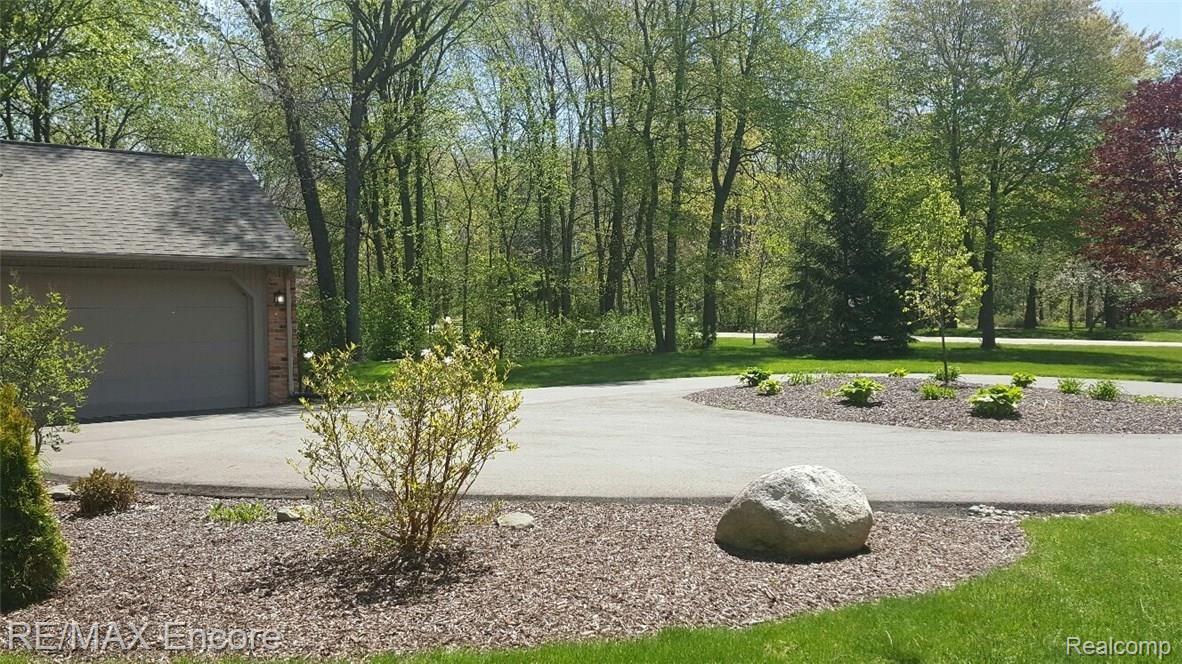 11684 Ely Road Davisburg, MI 48350 - Photo 67 of 75 20170509_123726_resized.jpg