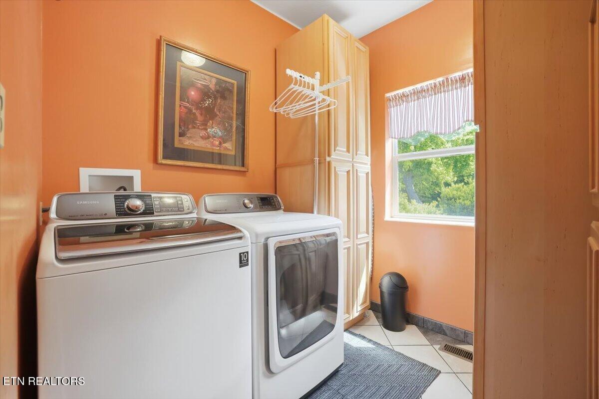 281 Rhondas Way Bean Station, TN 37708 - Photo 24 of 60 58-281_Rhondas_Way_053
