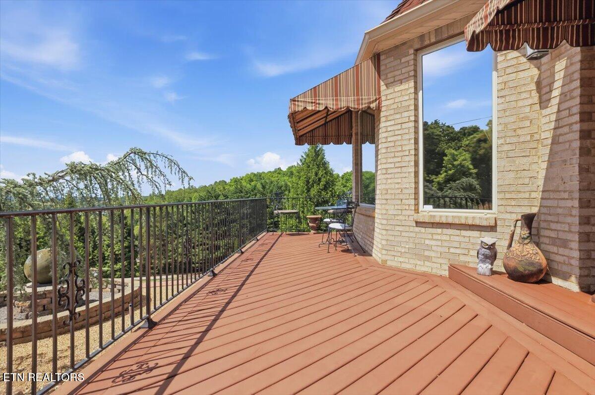 281 Rhondas Way Bean Station, TN 37708 - Photo 5 of 60 05-281_Rhondas_Way_060