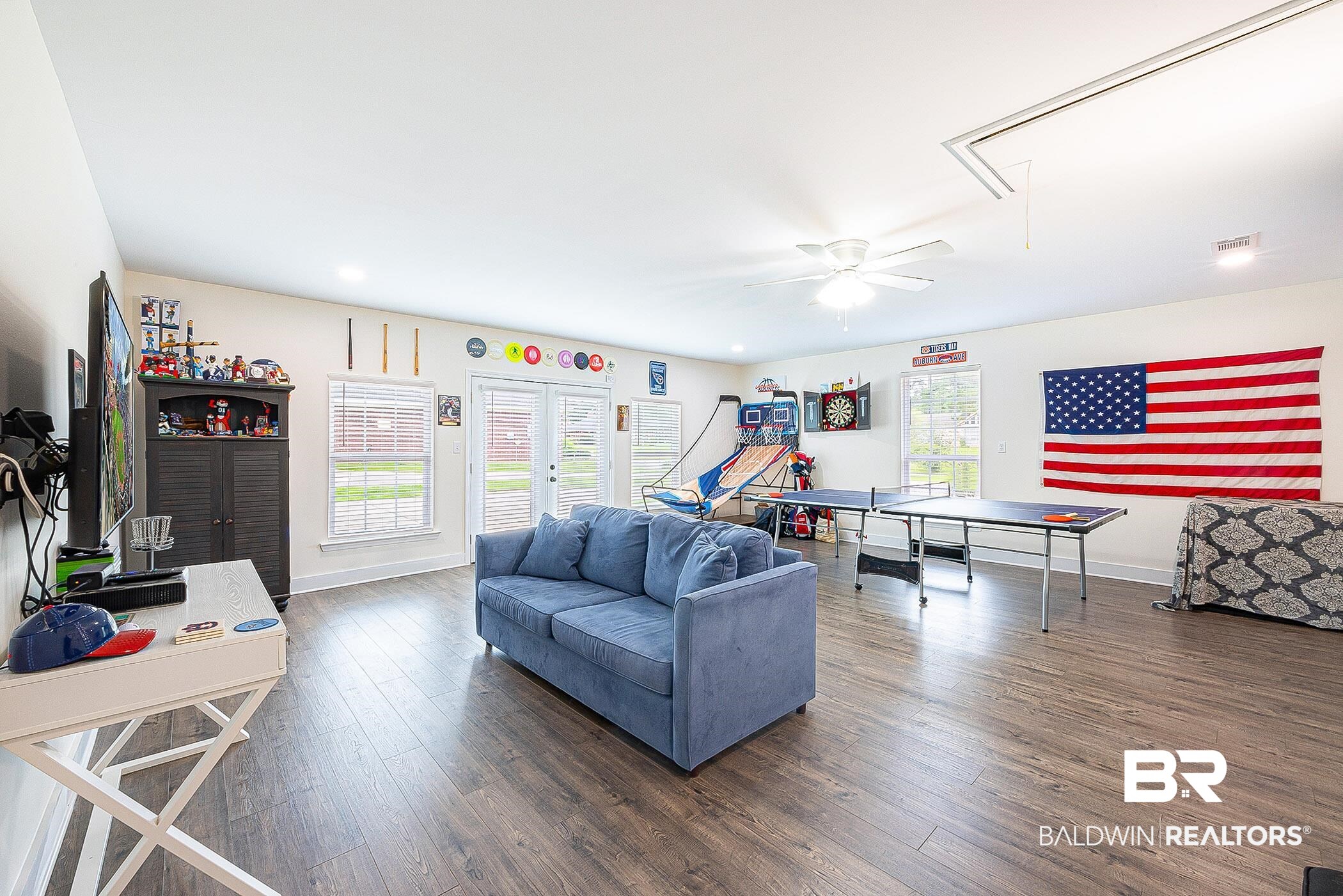 5304 Lansdowne Drive Mobile, AL 36693 - Photo 22 of 28 Living Room