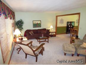 801 High Pointe Drive Springfield, IL 62702 - Photo 3 of 9