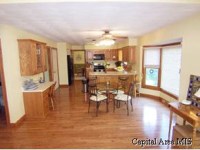 801 High Pointe Drive Springfield, IL 62702 - Photo 6 of 9