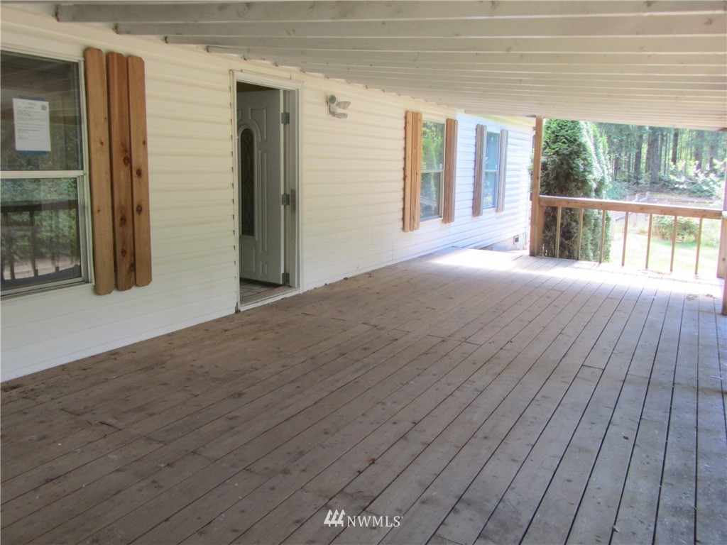 14356 Carney Lake Road Southwest Port Orchard, WA 98367 - Photo 4 of 14 Gallery Image 4