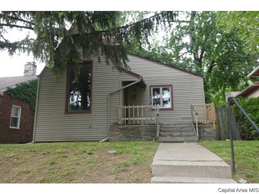 525 Broad Place Springfield, IL 62703 - Photo 1 of 15