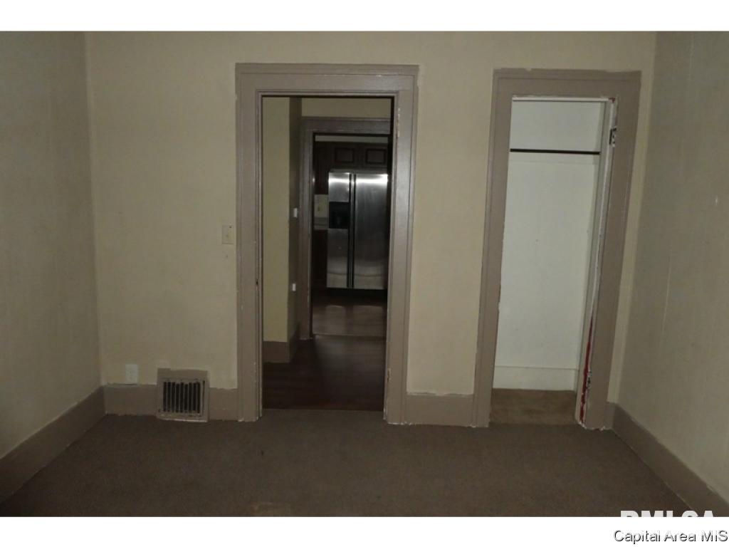 525 Broad Place Springfield, IL 62703 - Photo 10 of 15