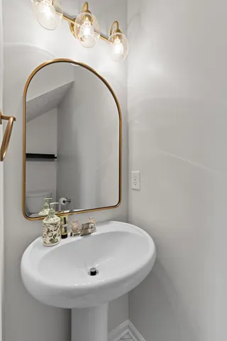 $2,450 | 1342 Crown Point Place, Nashville, TN 37211