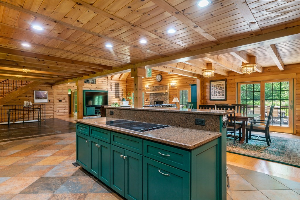 81 Griggs Road Sutton, MA 01590 - Photo 12 of 42
