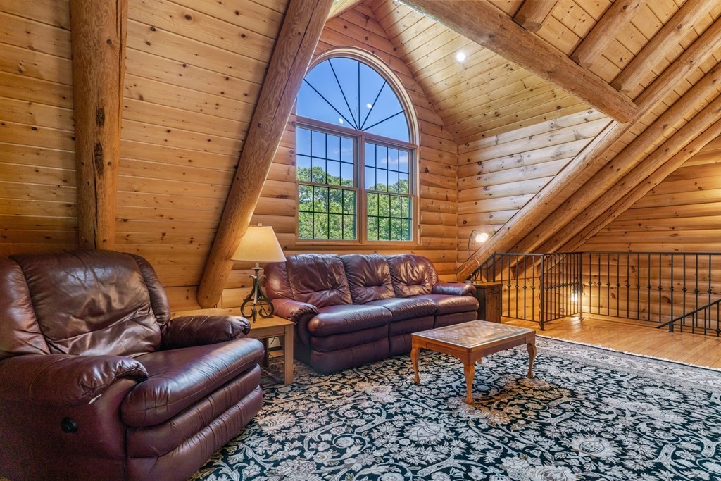 81 Griggs Road Sutton, MA 01590 - Photo 24 of 42