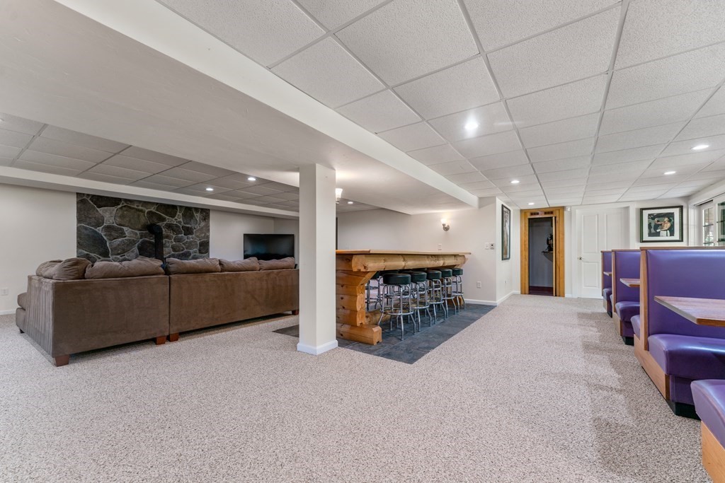 81 Griggs Road Sutton, MA 01590 - Photo 30 of 42