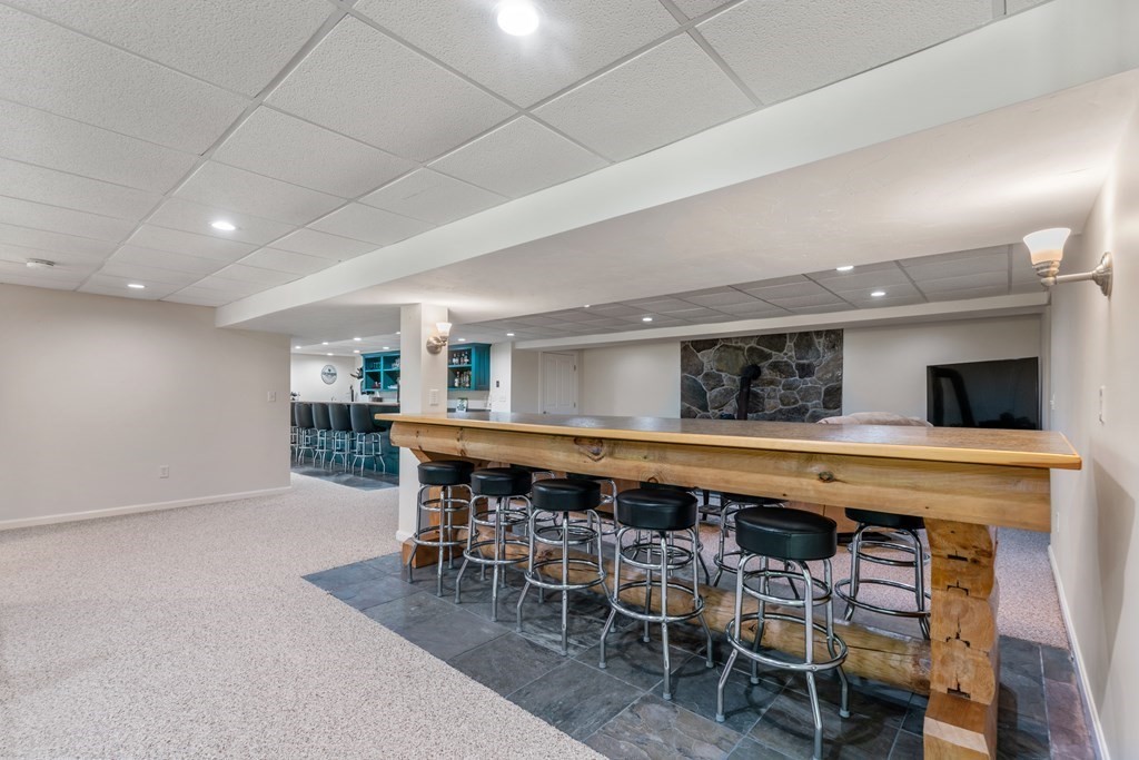 81 Griggs Road Sutton, MA 01590 - Photo 32 of 42