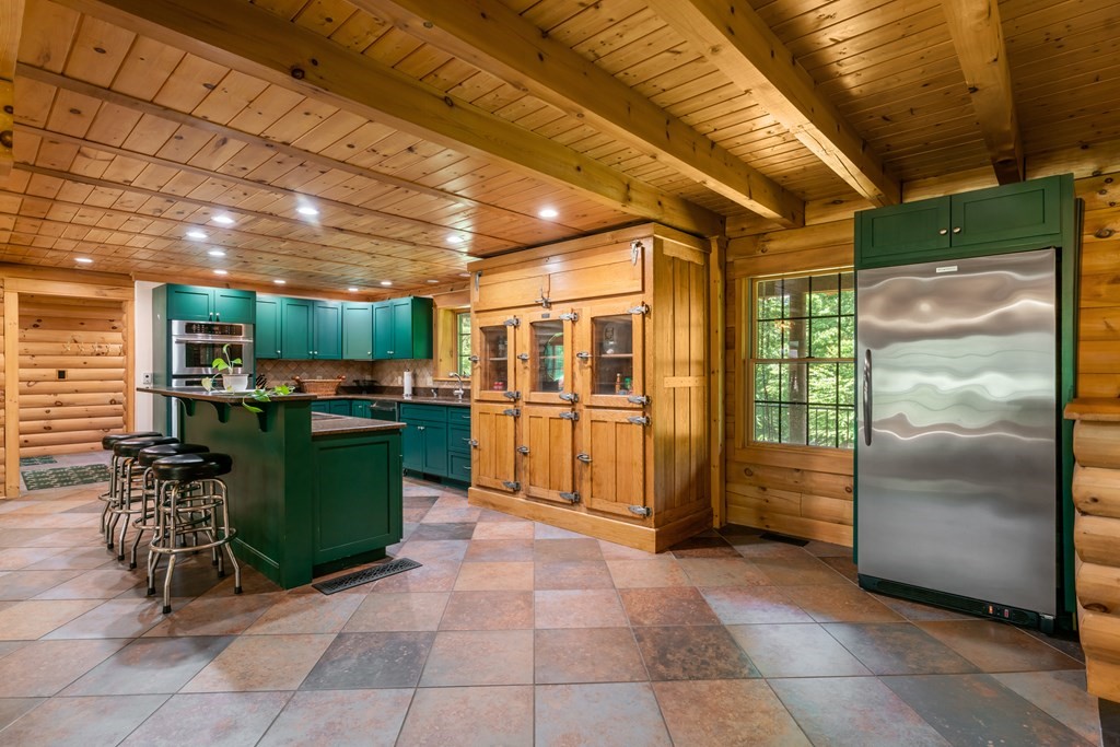 81 Griggs Road Sutton, MA 01590 - Photo 9 of 42