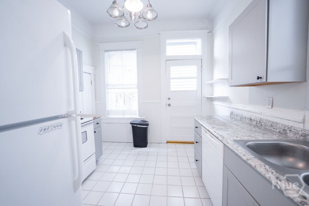 816 Drayton Street, Unit 3B Savannah, GA 31401 - Photo 10 of 20