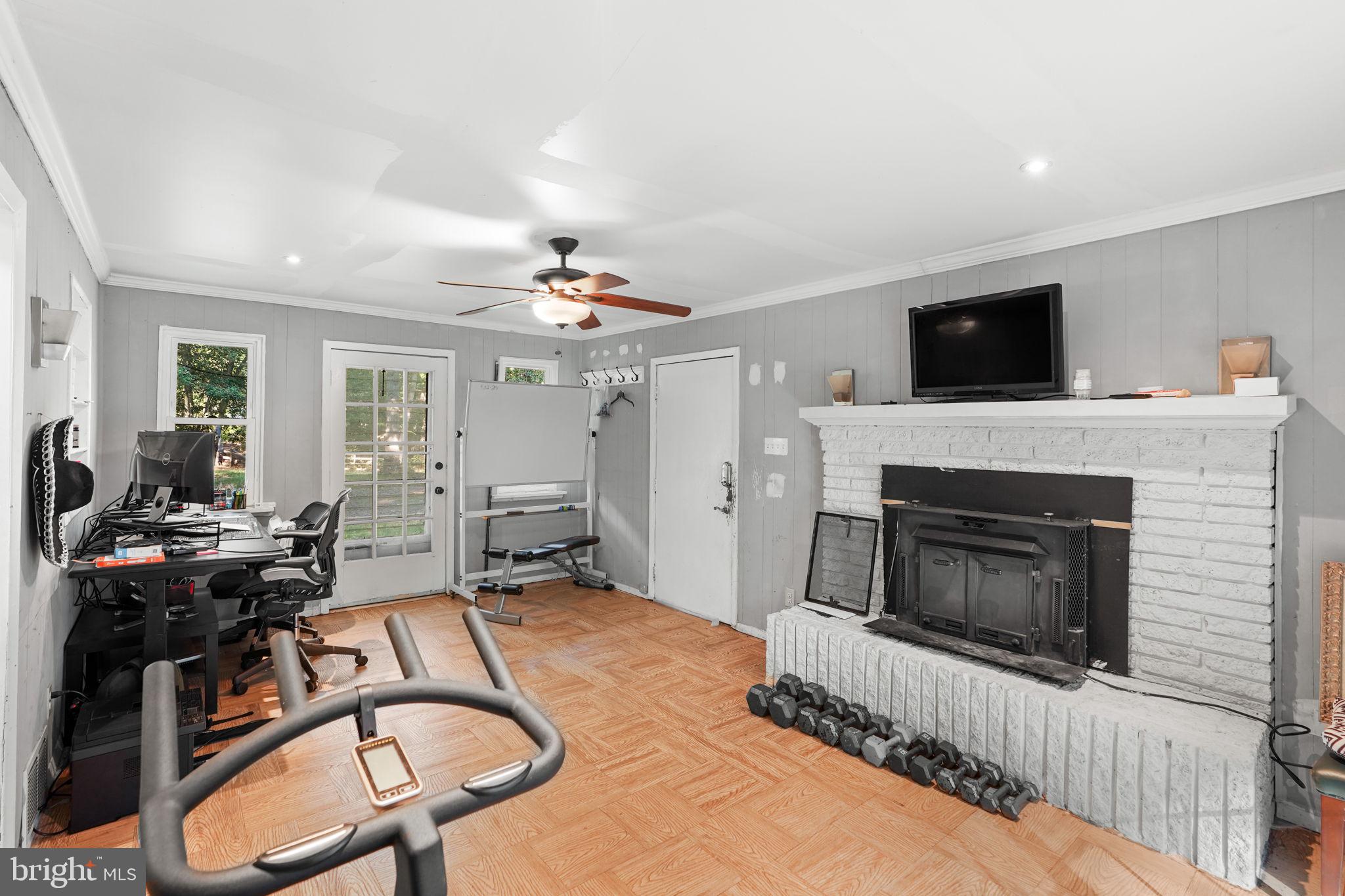 7375 Billingsley Road Bryans Road, MD 20616 - Photo 15 of 48 Family room off kitchen