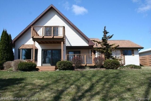 13507 South Horrell Road Fenton, MI 48430 - Photo 3 of 20 Back of House
