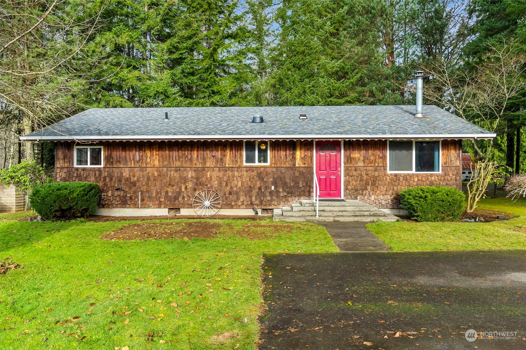 35 McIntyre Road Elma, WA 98541 - Photo 3 of 33 Gallery Image 3