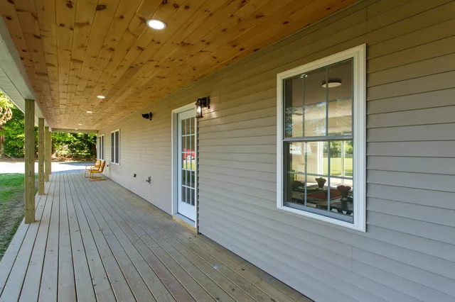 $399,000 | 51 Pearl Street, Grand Isle, VT 05458