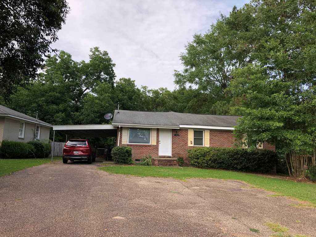 1307 Lindsey Bridge Road Andalusia, AL 36420 - Photo 2 of 19 Gallery Image 2