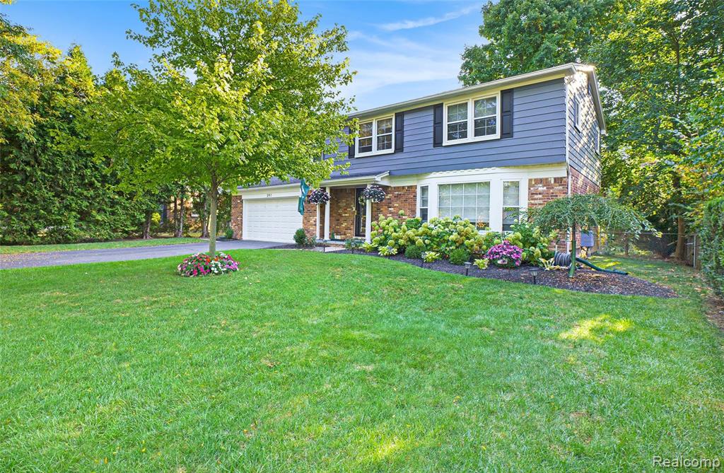 397 South Cranbrook Road Birmingham, MI 48009 - Photo 2 of 39