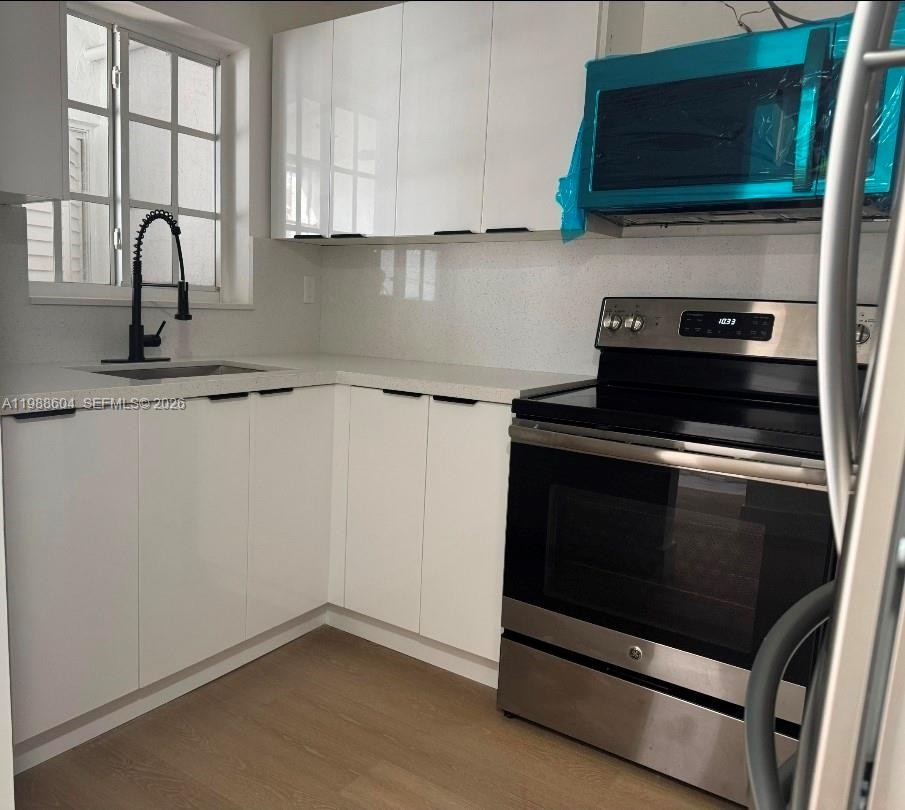 3890 West 8th Way, Unit 40 Hialeah, FL 33012 - Photo 3 of 14