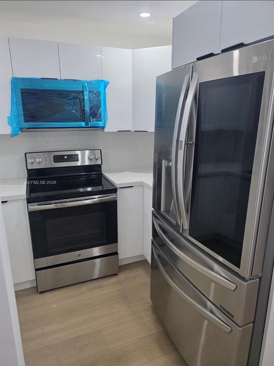 3890 West 8th Way, Unit 40 Hialeah, FL 33012 - Photo 4 of 14