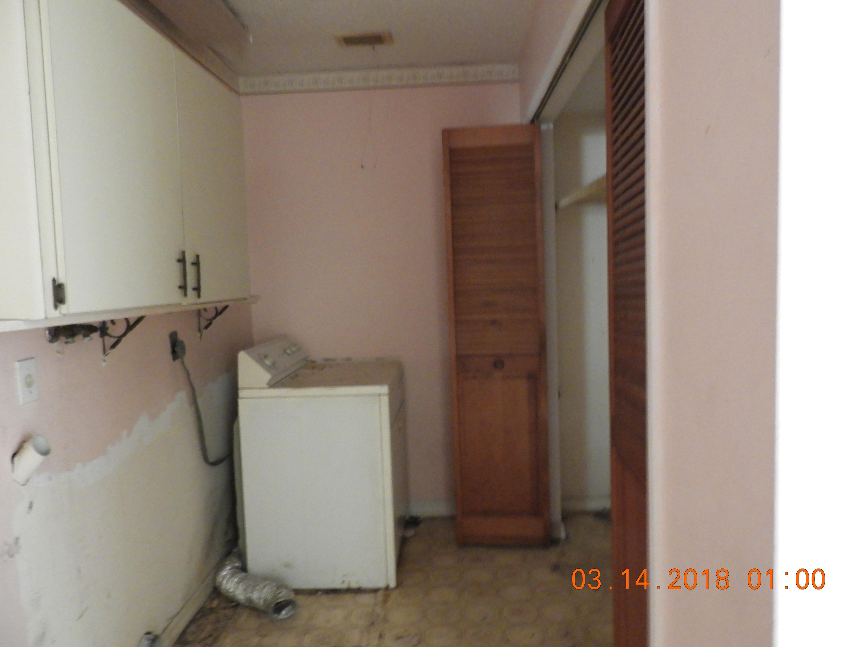 1004 Tumblin Kling Road Fort Pierce, FL 34982 - Photo 24 of 26 laundry