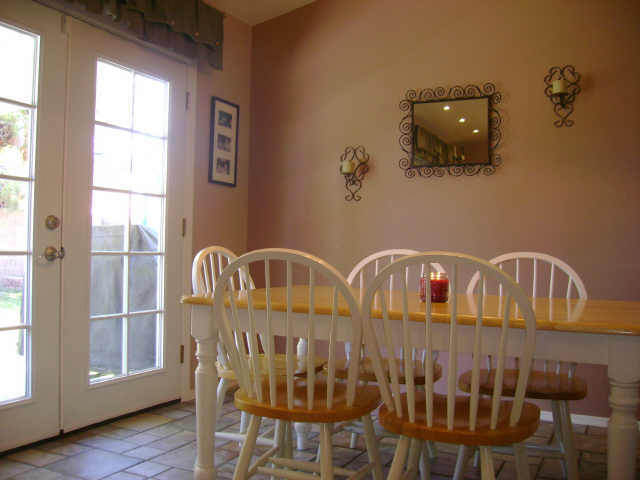 4545 East Frye Road Phoenix, AZ 85048 - Photo 6 of 10 Kitchen Eating Area