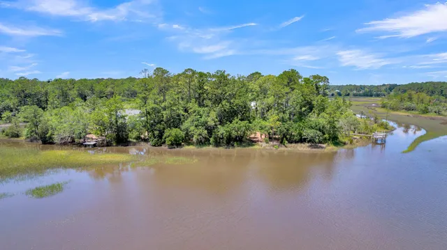 $999,000 | 4368 Lady Banks Lane, Hollywood, SC 29470