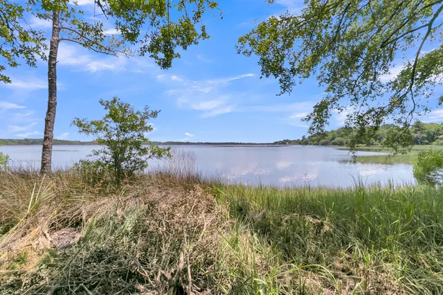 $999,000 | 4368 Lady Banks Lane, Hollywood, SC 29470