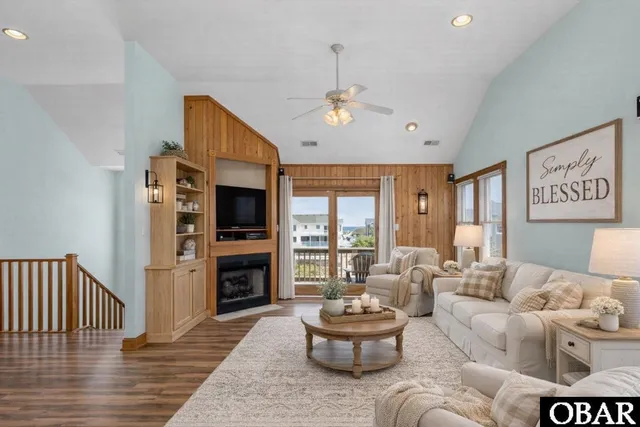$1,300,000 | 4731 South Croatan Highway, Nags Head, NC 27959