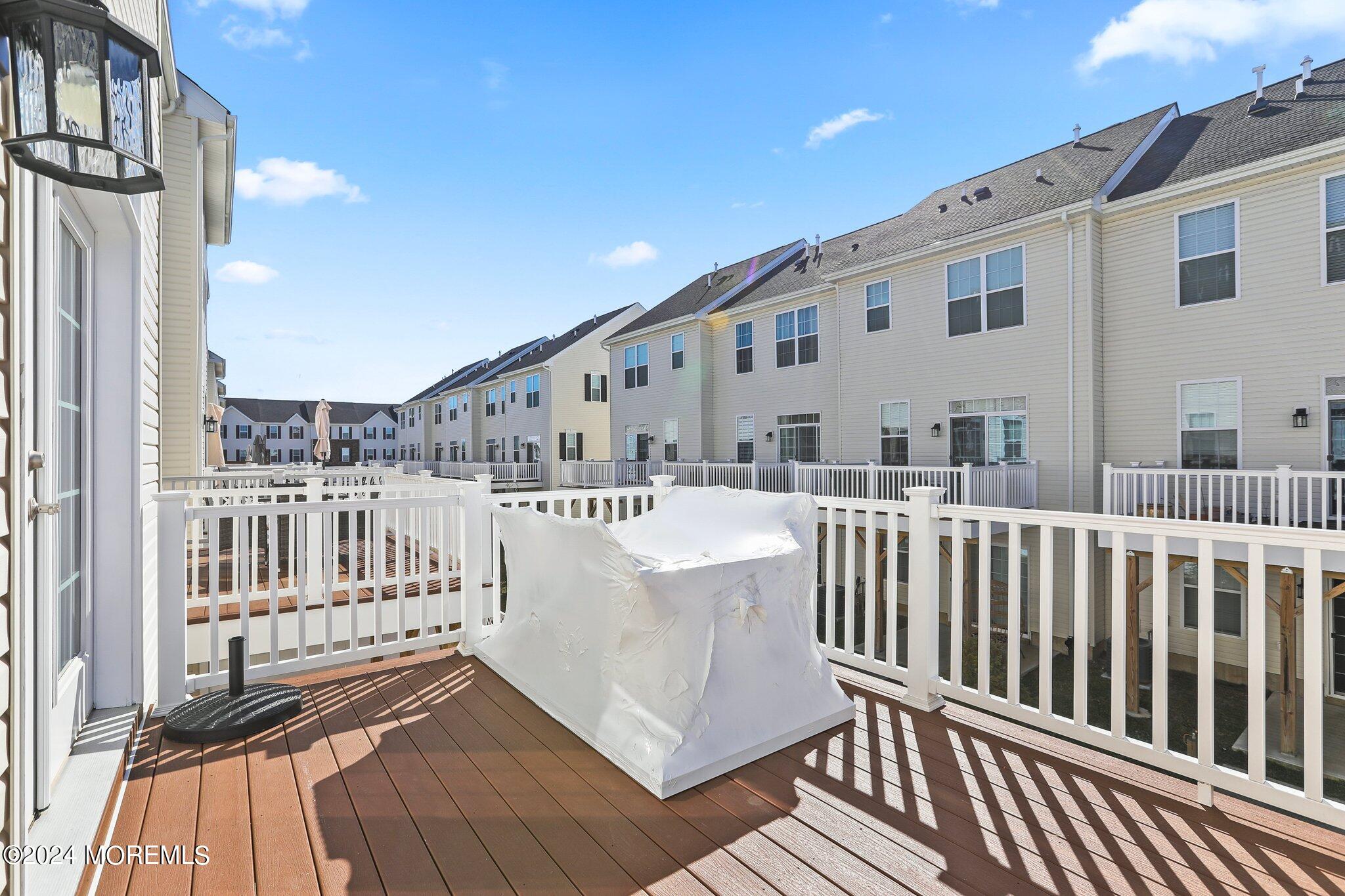206 Discovery Road Brick, NJ 08723 - Photo 16 of 40 Balcony