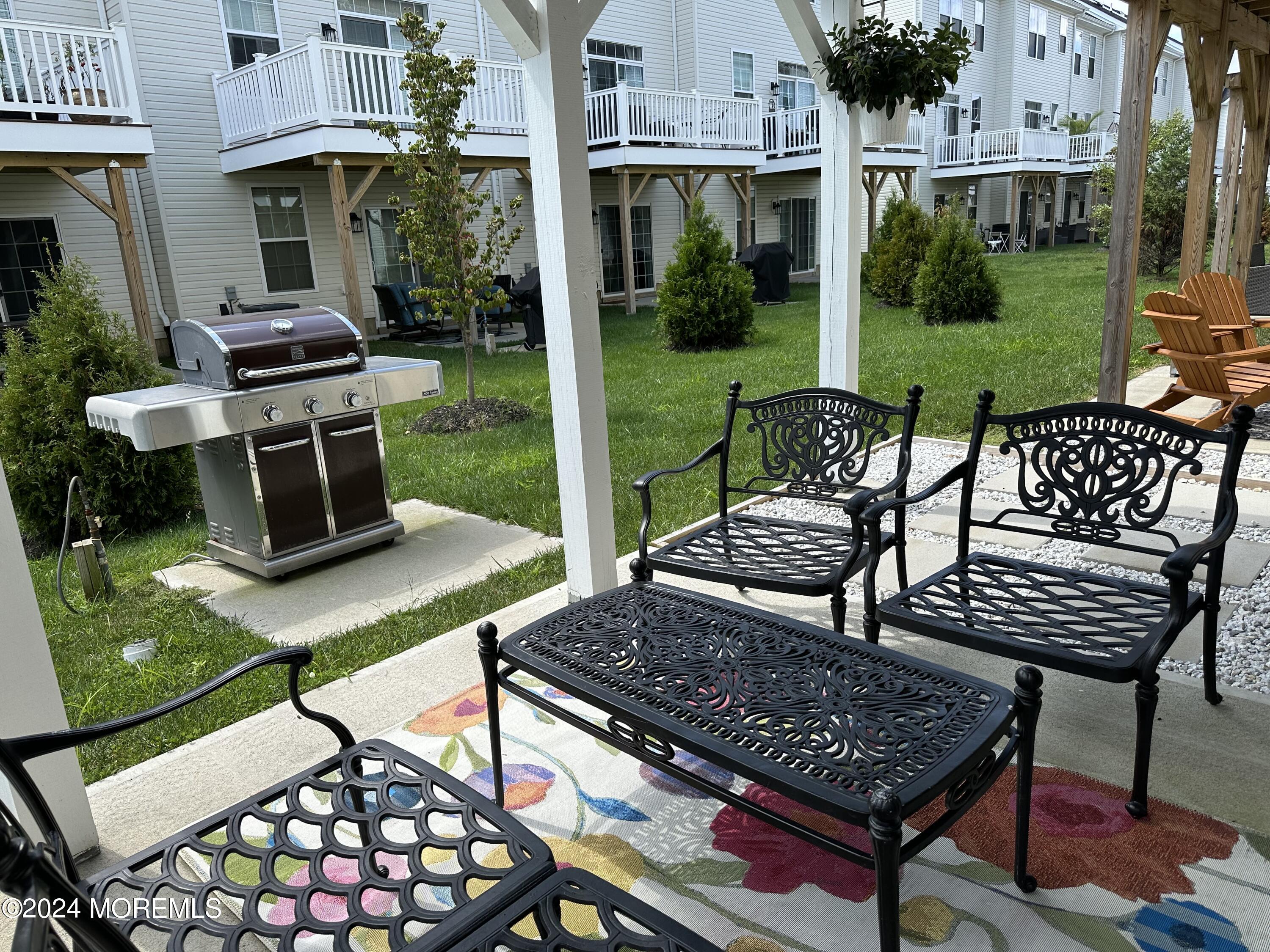 206 Discovery Road Brick, NJ 08723 - Photo 36 of 40 Patio in Summer