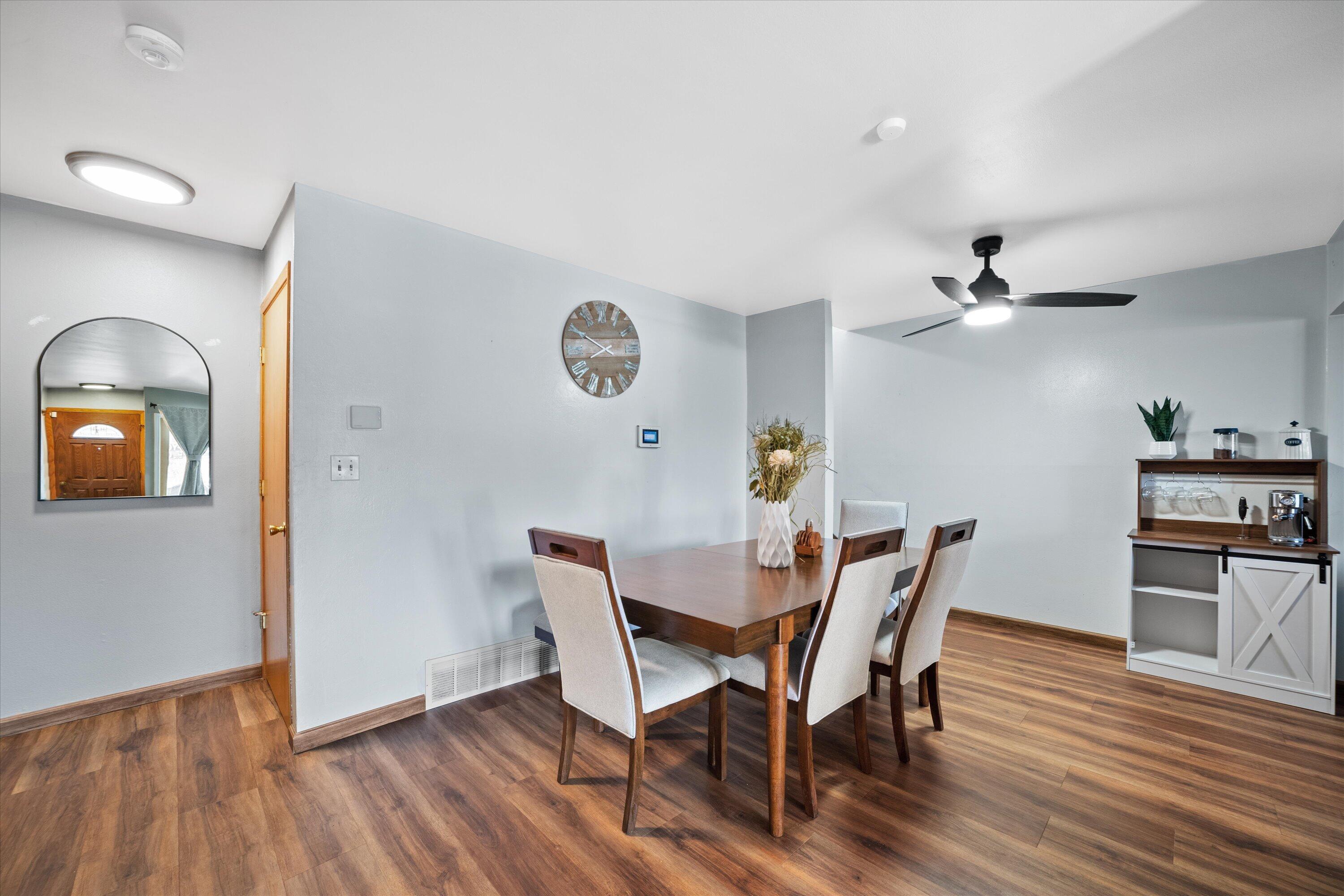 6378 South 20th Street Milwaukee, WI 53221 - Photo 5 of 17 08-P1294158