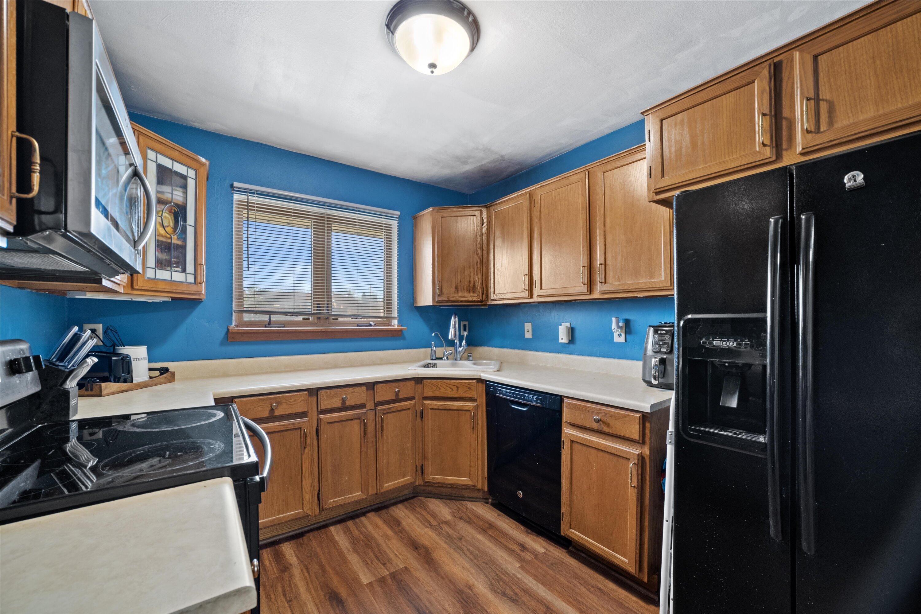 6378 South 20th Street Milwaukee, WI 53221 - Photo 8 of 17 12-P1294188