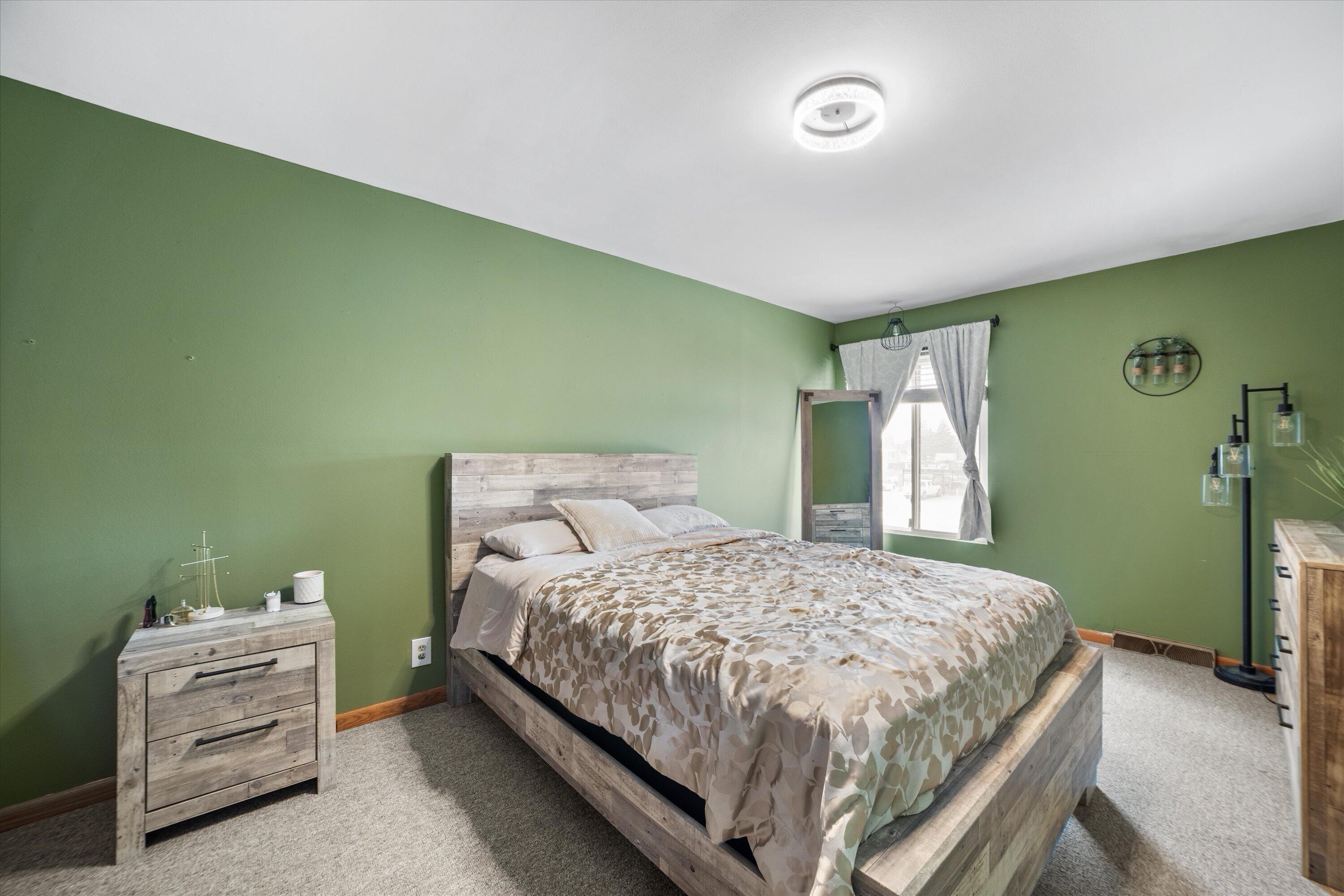 6378 South 20th Street Milwaukee, WI 53221 - Photo 9 of 17 18-P1294245